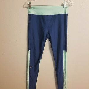 Womens UA heat gear compression pants sz M (F0837)